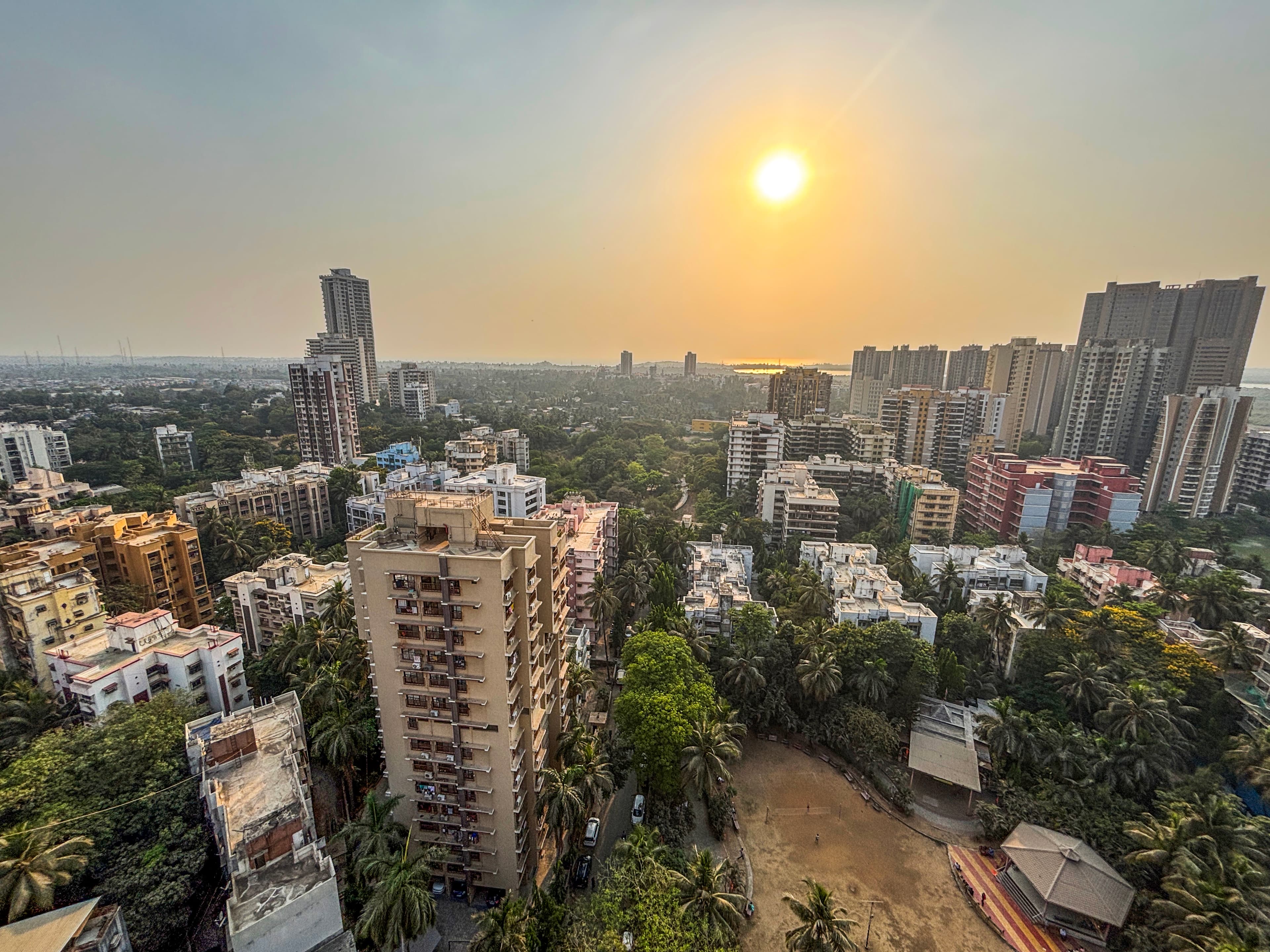 Residential towers in Kandivali West