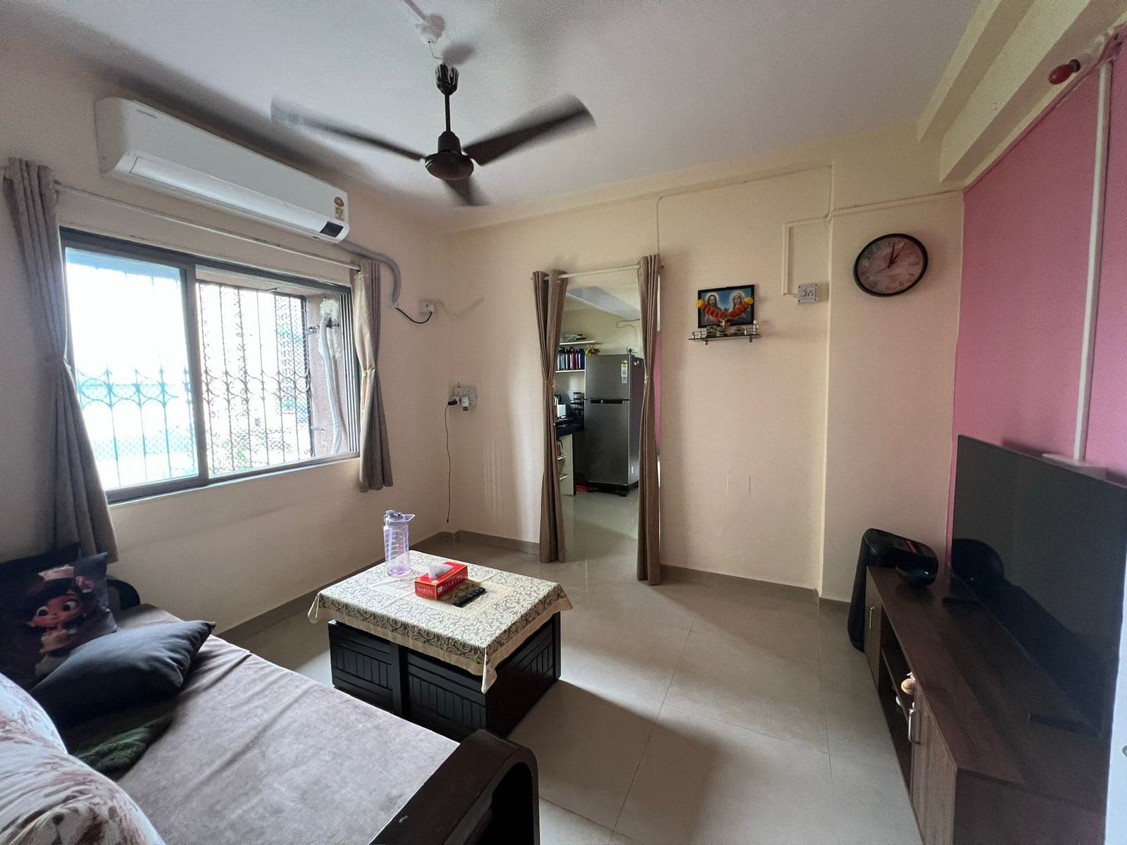 1 BHK Flat for Sale in MHADA Tower, Kandivali West - Image 1