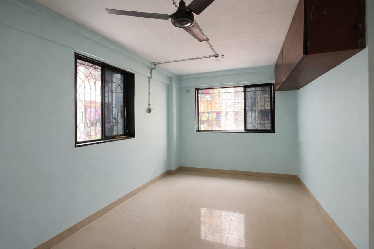 Affordable 1 RK Rental Near Atharva College, kandivali West - Image 1