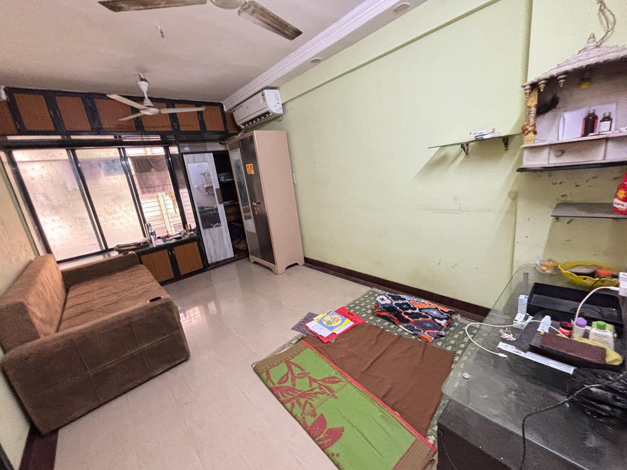 Furnished 1 RK for Rent in Ekta Nagar, kandivali West - Image 1