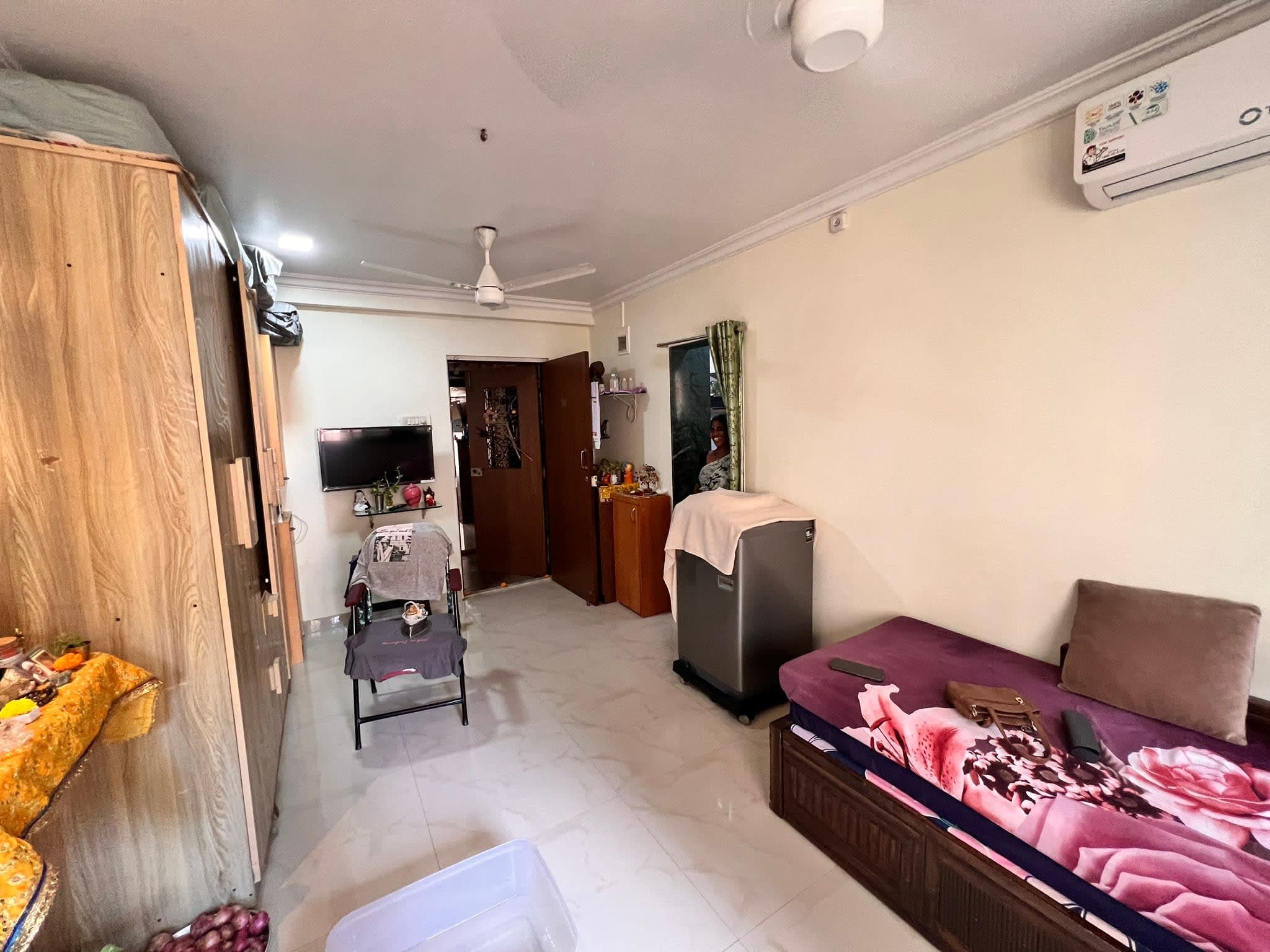 1 RK Well Renovated, Spacious Flat for Sale of Rs.58 Lacs at Kandivali West,Opp. Ekta Nagar, Near Atharva College - Image 1