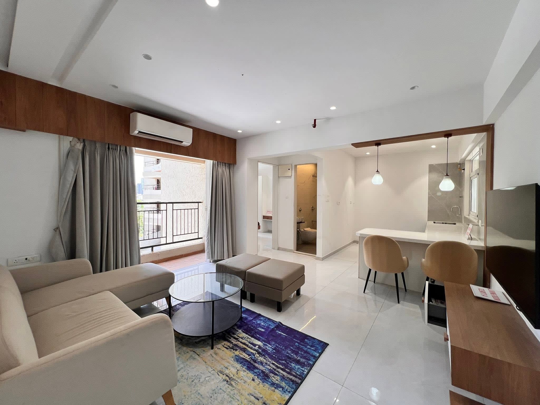 1 BHK Cozy, Well Renovated, Stylish Flat for Sale of Rs.1.25 Cr at Marve Road, Malad West. - Image 1