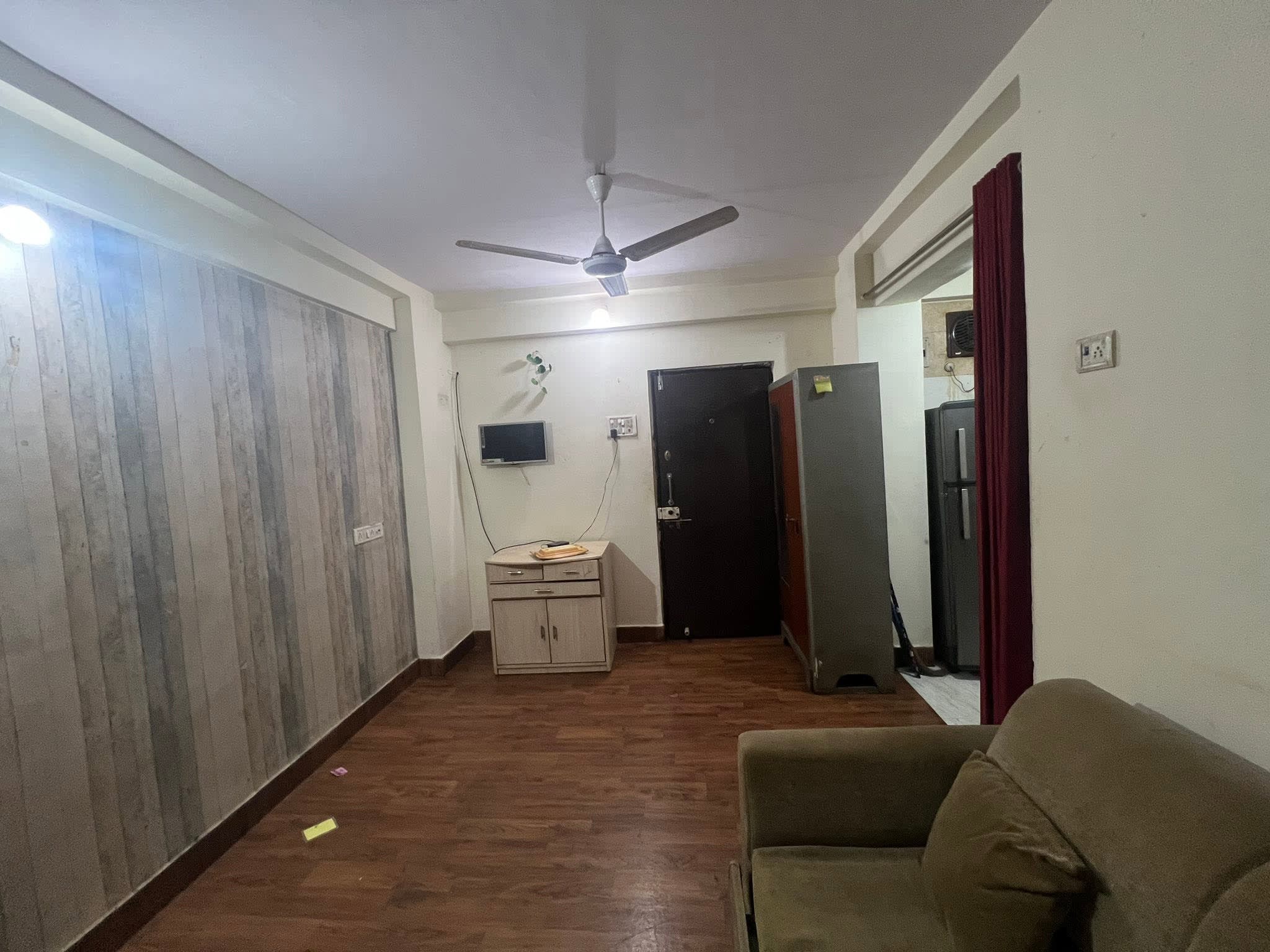 Semi Furnished Well Maintained 1 RK Flat for Rent of Rs.20K at Malad West, Opp. Emta Nagar, Near Atharva College. - Image 1